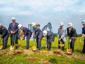Fuchs North America Holds Groundbreaking Ceremony for New Headquarters Facilities
